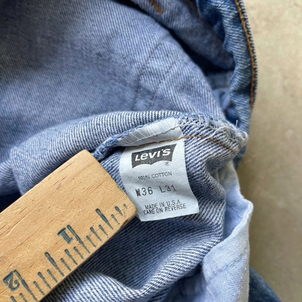 Vintage Levis 505 Regular Fit Jeans Mens 36x31 Blue Denim Made in USA 0290